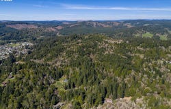 CREST ACRES Rd, Coquille, OR 97423