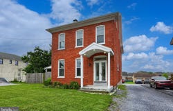 3156 LINCOLN HIGHWAY E, PARADISE, PA 17562