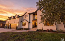 517 E HOLSTEIN Way S, Murray, UT 84107