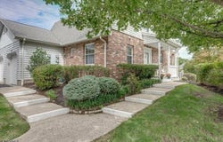 16 Lexington Ct, Chatham Twp., NJ 07928-2906