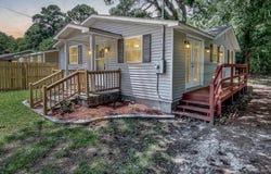 204 Pinewood Ave, Elizabeth City, NC 27909