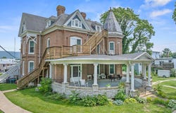 118 N MUHLENBERG STREET, WOODSTOCK, VA 22664