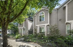 3812 S KELLY AVE, Portland, OR 97239