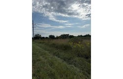 Pressonville Road, Paola, KS 66071