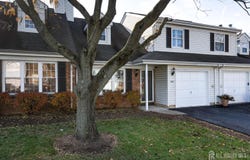 277 Edgeware Court, Franklin, NJ 08873