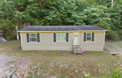 139 Honey Fork Road, Phyllis, KY 41554
