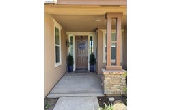 1909 Thomas Taylor DR, Hughson, CA 95326