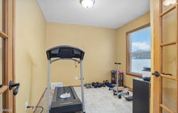 6881 2nd Avenue Circle East, Williston, ND 58801