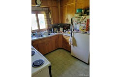 37 Cedar, White Pine, MI 49971