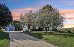 W289S3811 Wern Farm Cir W, Waukesha, WI 53189