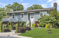 118 Megill Road, Farmingdale, NJ 07727