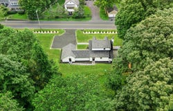 26 Dodgingtown Road, Newtown, CT 06470