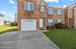 305 S Pointe Drive, Winterville, NC 28590