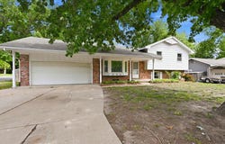 800 E Sunrise, Derby, KS 67037