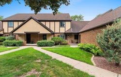 151 HARRYS Gateway, APPLETON, WI 54914