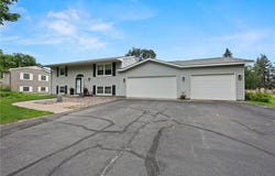 806 Cummings Lane, Saint Cloud, MN 56301