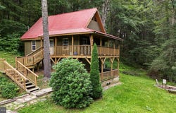 3259 POTOMAC HIGHLANDS TRL, DUNMORE, WV 24934