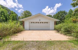 1202 Victoria Rd, Poplar Bluff, MO 63901
