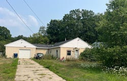 1440 S Brooks Road, Muskegon, MI 49442