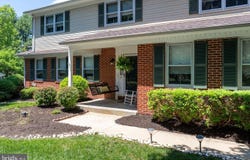 114 W SAVANNAH DR, BEAR, DE 19701