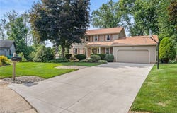 3986 Orange Wood Way, Uniontown, OH 44685