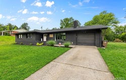 1719 Oak Hills Street, Cape Girardeau, MO 63701