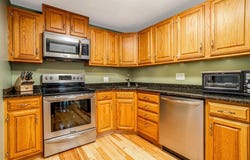 110 Ridgefield Cir, Clinton, MA 01510