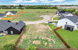 572 Highview Court, Godley, TX 76044