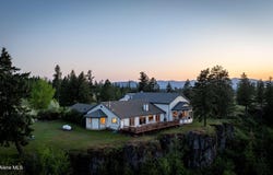 5522 E Aripa Rd, Harrison, ID 83833