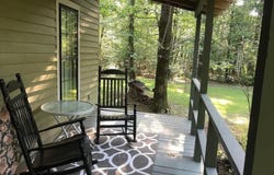 100 Lake Valley Dr, Starkville, MS 39759