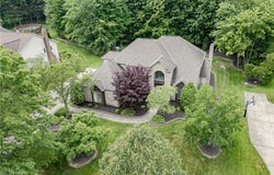 2950 Lamplight Lane, Willoughby Hills, OH 44094