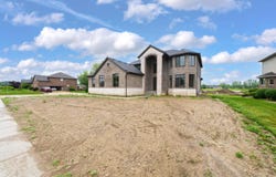53214 Sams, Chesterfield, MI 48047