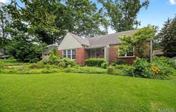 760 Chelsea Avenue, Glendale, MO 63122