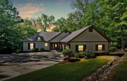 654 BLUE WATER POINTE Dr, Jasper, AL 35504