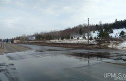 9.33ac W US2 Highway, Iron River, MI 49935