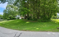 5601 Sunset Drive, Hudson, OH 44236