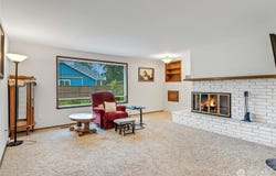 16820 36th Avenue E, Tacoma, WA 98446