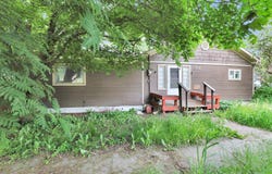228 W Poplar St, Tekoa, WA 99033
