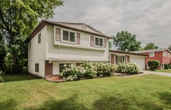 5840 Pontiac Lake Road, Waterford, MI 48327