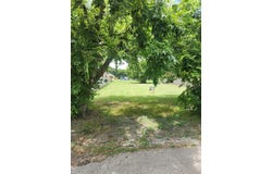 813 Merriot Street, Ennis, TX 75119