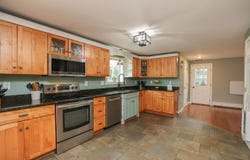 2 Faucher Road, Londonderry, NH 03053