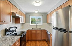 1208 SE CHAPMAN AVE, Troutdale, OR 97060
