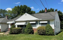 9513 Alexander Road, Garfield Heights, OH 44125