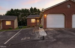 123 Mesa Drive, Gray, TN 37615