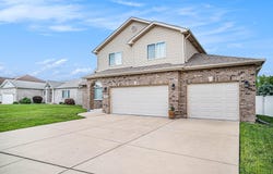 2462 W 85th Lane, Merrillville, IN 46410