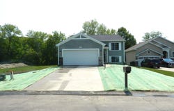 558 Swan River Drive, Benton Harbor, MI 49022