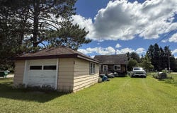 207 Maple Avenue, Amasa, MI 49903