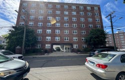 140 Grove Street, Stamford, CT 06902
