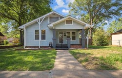 736 Dallas Street, Jacksonville, TX 75766
