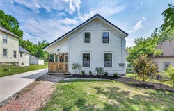 207 Water Street, Chardon, OH 44024